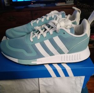 BNWT Adidas Multix Size 10